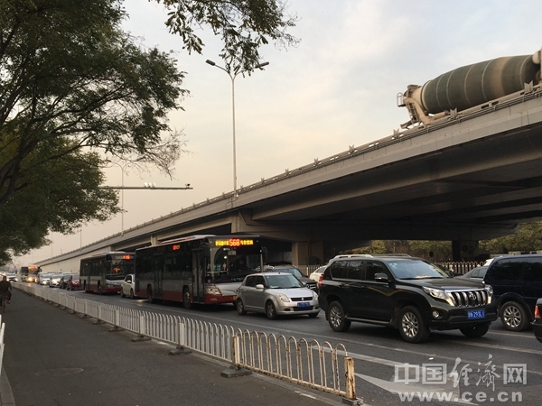 燃油车市场回春必要前提_新能源汽车限号限行政策_汽车产业链重构